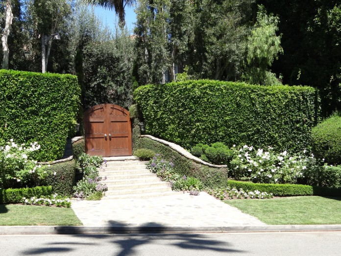 Tour of the Stars Homes