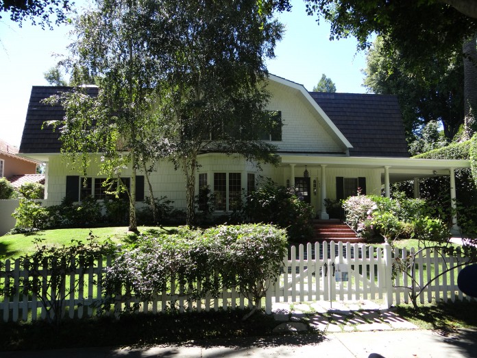 Gene Kelly Tour of the Stars Homes