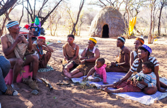 San People Dqae Qare San Lodge